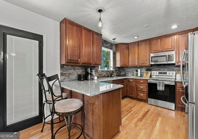 Photo 4 of Single family home for sale at 1382 Cave Springs Rd, Douglasville, GA 30134 | MLS# 10823514 | Listing updated on 2026-10-29