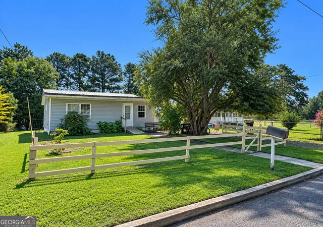 Photo 1 of Single family home for sale at 718 Walcott St, Perry, GA 31069 | MLS# 10850650 | Listing updated on 2026-10-06