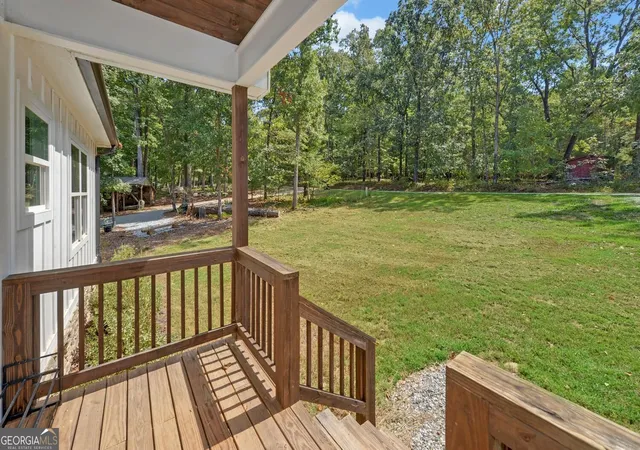 Photo 3 of Single family home for sale at 322 Paradise Point Rd, Hartwell, GA 30643 | MLS# 10853421 | Listing updated on 2026-10-09