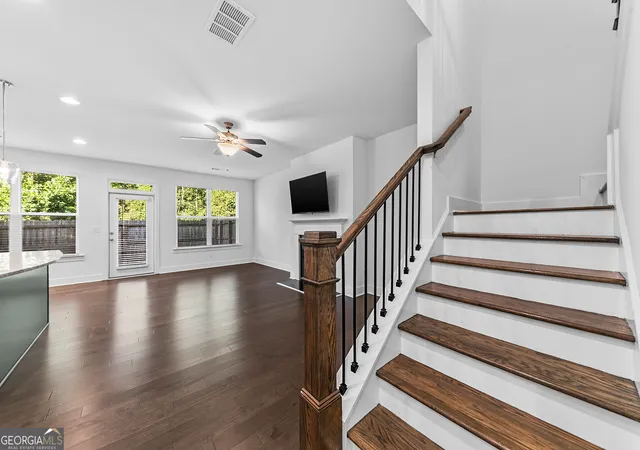 Photo 4 of Townhouse for sale at 487 Auburn Valley Way #186, Auburn, GA 30011 | MLS# 10831479 | Listing updated on 2026-09-14