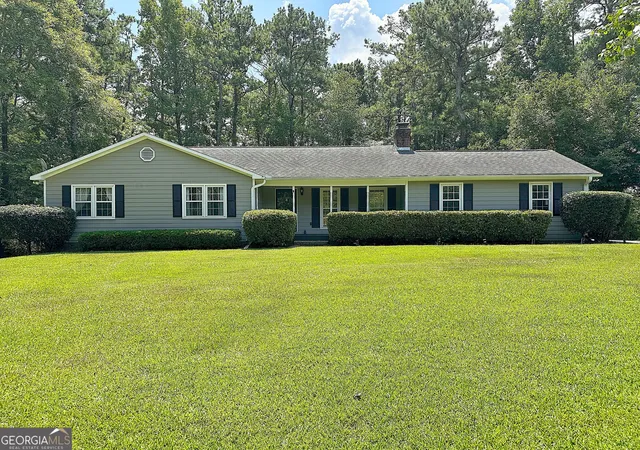 Photo 1 of Sale Pending at 5 Smokemont Dr, Lagrange, GA 30241 | MLS# 10838811 | Listing updated on 2026-09-22
