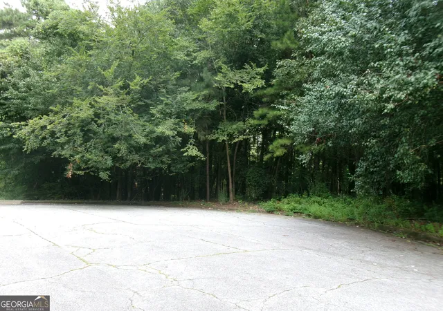Photo 1 of Land for sale at 12 Tallulah Ct, Jonesboro, GA 30236 | MLS# 10837868 | Listing updated on 2026-09-15