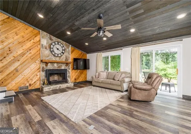 Photo 4 of Single family home for sale at 1893 Kilough Church Rd, Dawsonville, GA 30534 | MLS# 10853223 | Listing updated on 2026-10-09