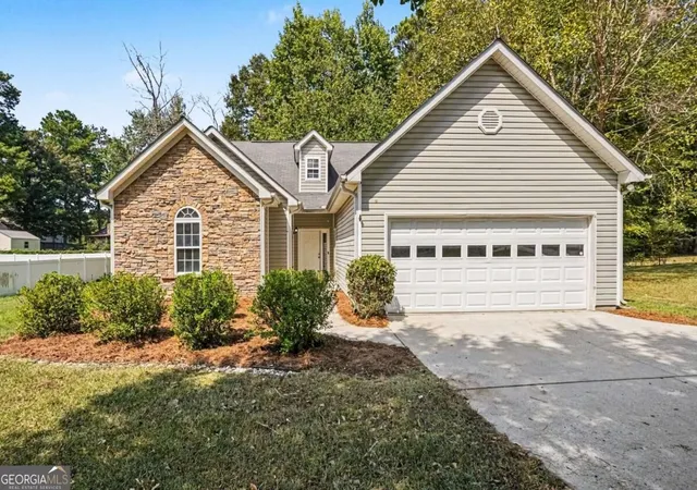 Photo 1 of Single family home for sale at 311 Sweetbriar Ln, Griffin, GA 30224 | MLS# 10849913 | Listing updated on 2026-10-06