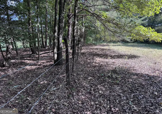 Photo 3 of Sale Pending at 8126 Skitts Mountain Rd, Lula, GA 30554 | MLS# 10842381 | Listing updated on 2026-10-05