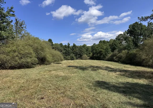 Photo 3 of Sale Pending at 8126 Skitts Mountain Rd, Lula, GA 30554 | MLS# 10842381 | Listing updated on 2026-10-05
