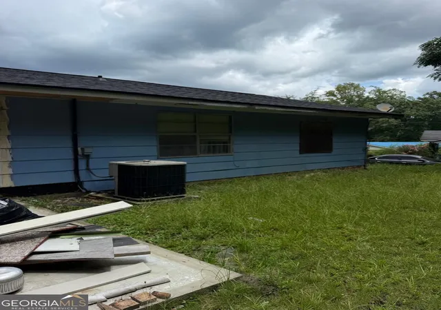 Photo 3 of Single family home for sale at 5414 Spencer Ln, Columbus, GA 31907 | MLS# 10841424 | Listing updated on 2026-09-07