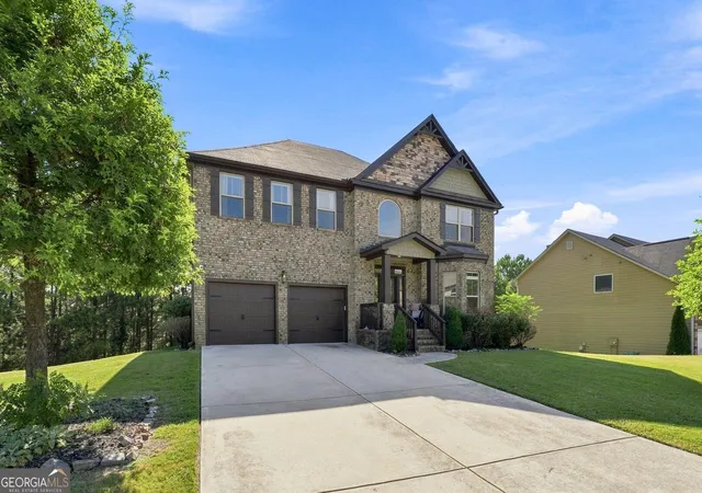 Photo 2 of Single family home for sale at 612 Baffling Ln, Fairburn, GA 30213 | MLS# 10838488 | Listing updated on 2026-09-02