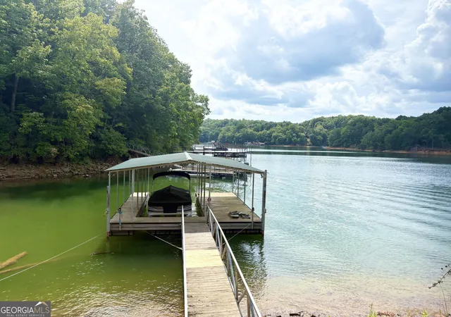 Photo 3 of Manufactured home for sale at 6215 Wren Ct, Gainesville, GA 30506 | MLS# 10835120 | Listing updated on 2026-09-11
