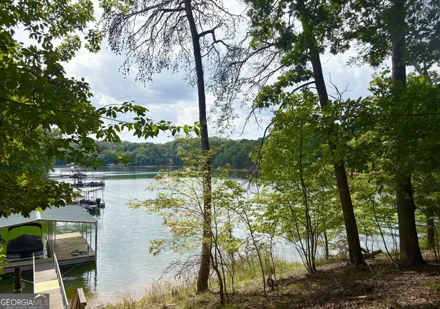 Photo 4 of Manufactured home for sale at 6215 Wren Ct, Gainesville, GA 30506 | MLS# 10835120 | Listing updated on 2026-09-11
