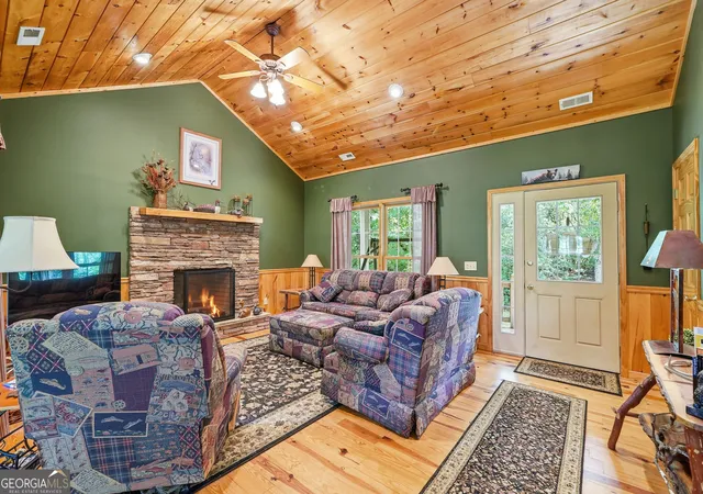 Photo 3 of Single family home for sale at 51 Hightower Trl, Hiawassee, GA 30546 | MLS# 10800004 | Listing updated on 2026-10-28