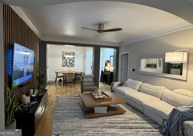 Listing Photo 5 - Condo for sale in building located at 1134 Westchester Ridge NE, Atlanta, GA 30329 - Unit #1134