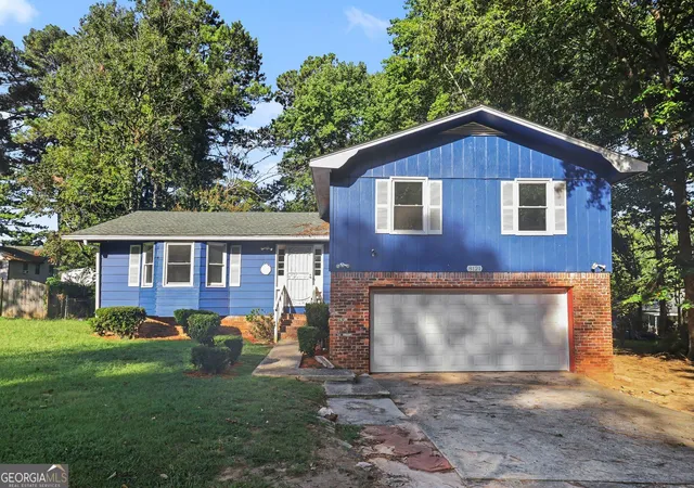 Photo 1 of Single family home for sale at 8121 Woodcliff Trl, Riverdale, GA 30274 | MLS# 10844768 | Listing updated on 2026-09-11