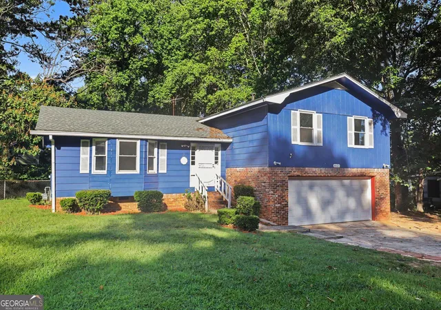 Photo 2 of Single family home for sale at 8121 Woodcliff Trl, Riverdale, GA 30274 | MLS# 10844768 | Listing updated on 2026-09-11