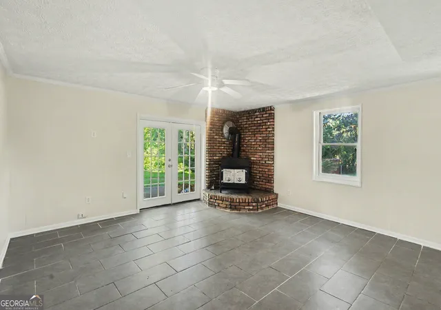 Photo 4 of Single family home for sale at 8121 Woodcliff Trl, Riverdale, GA 30274 | MLS# 10844768 | Listing updated on 2026-09-11