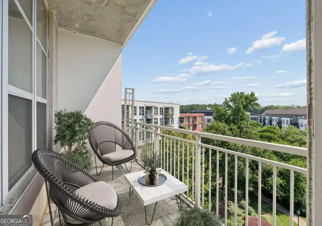 Listing Photo 5 - Condo for sale in building located at 245 N Highland Ave Ne, Atlanta, GA 30307 - Unit #410