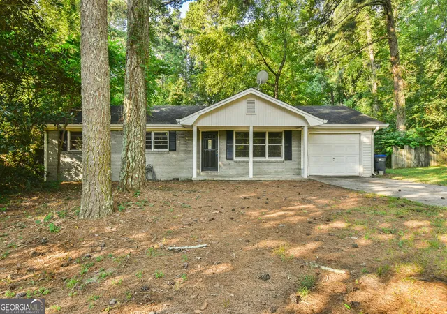 Single family home for sale at 625 Long Cir NW, Lawrenceville, GA 30044 | MLS# 10841672