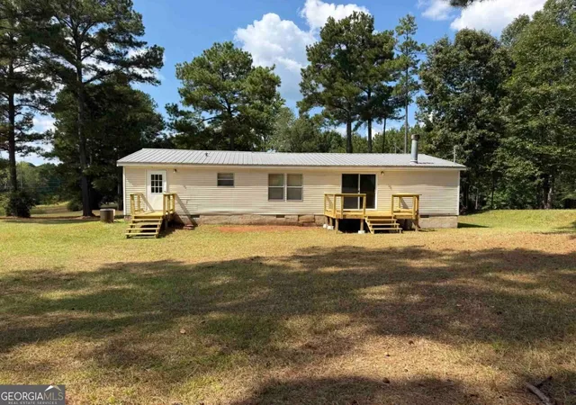 Photo 3 of Manufactured home for sale at 164 Edgewater Dr, Eatonton, GA 31024 | MLS# 10850623 | Listing updated on 2026-10-06