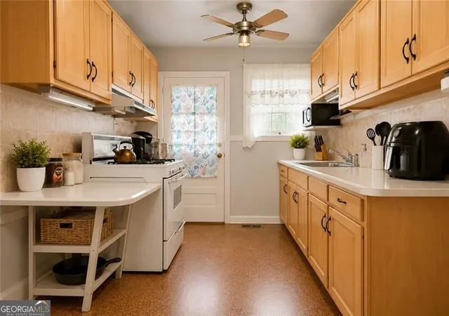 Photo 3 of Single family home for sale at 202 S Sage St, Toccoa, GA 30577 | MLS# 10838060 | Listing updated on 2026-10-09