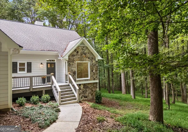 Photo 3 of Single family home for sale at 3355 Hopewell Chase Dr, Alpharetta, GA 30004 | MLS# 10853321 | Listing updated on 2026-09-28