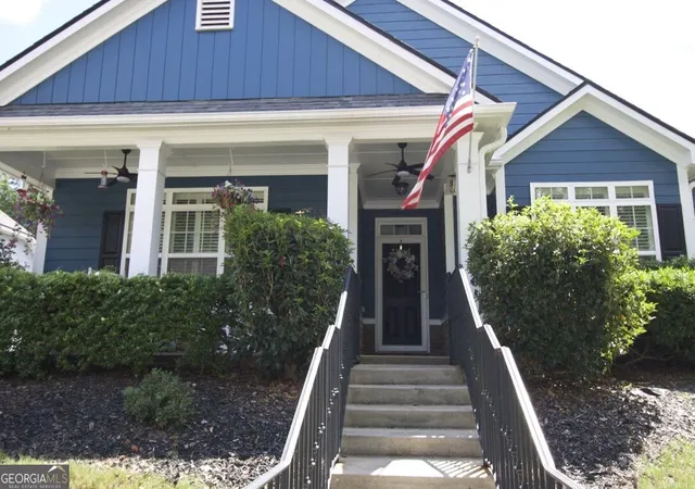 Photo 2 of Single family home for sale at 38 Tapestry Ln, Newnan, GA 30265 | MLS# 10838154 | Listing updated on 2026-09-11