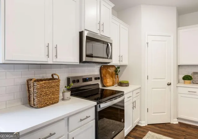 Photo 3 of Townhouse for sale at 2750 Willowtree Cir, Kennesaw, GA 30144 | MLS# 10843811 | Listing updated on 2026-10-29