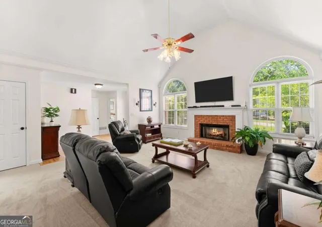 Photo 4 of Single family home for sale at 207 Nugget Trl, Braselton, GA 30517 | MLS# 10849482 | Listing updated on 2026-10-04