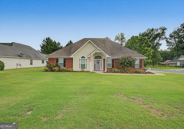 Photo 1 of Single family home for sale at 2 Sleepy Oaks Trl Ne, Rome, GA 30165 | MLS# 10810744 | Listing updated on 2026-10-07
