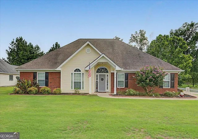 Photo 2 of Single family home for sale at 2 Sleepy Oaks Trl Ne, Rome, GA 30165 | MLS# 10810744 | Listing updated on 2026-10-07