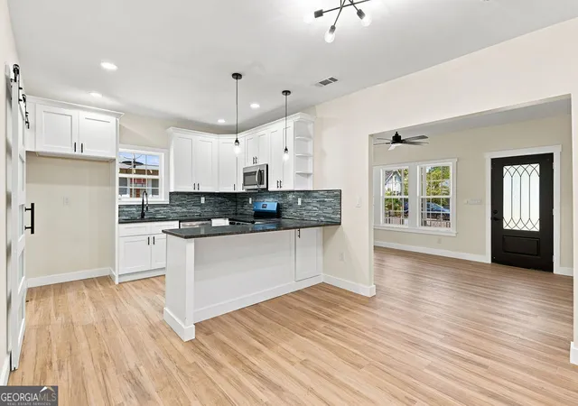 Photo 4 of Single family home for sale at 206 S Elm St SW, Rome, GA 30165 | MLS# 10839275 | Listing updated on 2026-09-17