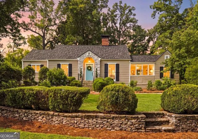 Photo 2 of Sale Pending at 2692 Osborne Rd Ne, Brookhaven, GA 30319 | MLS# 10849292 | Listing updated on 2026-10-16