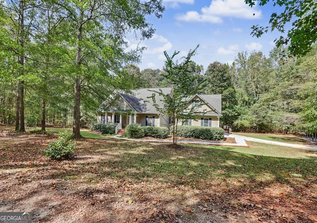 Photo 1 of Single family home for sale at 830 Lord Fleming Rd, Comer, GA 30629 | MLS# 10857451 | Listing updated on 2026-10-26