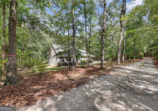 Photo 3 of Single family home for sale at 830 Lord Fleming Rd, Comer, GA 30629 | MLS# 10857451 | Listing updated on 2026-10-26