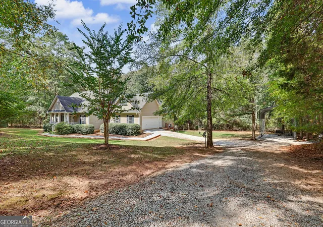 Photo 4 of Single family home for sale at 830 Lord Fleming Rd, Comer, GA 30629 | MLS# 10857451 | Listing updated on 2026-10-26