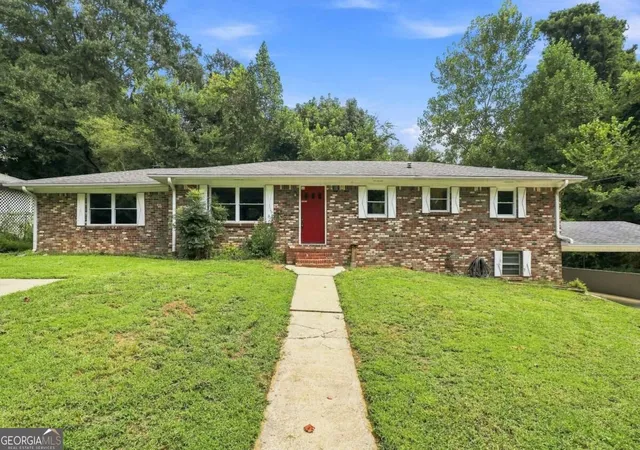 Photo 10 of Single family home for sale at 2033 Cardell Rd, Austell, GA 30168 | MLS# 10844151 | Listing updated on 2026-09-11