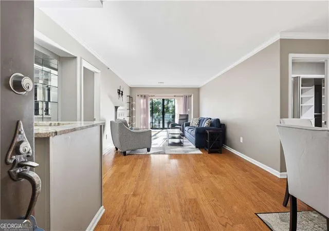 Listing Photo 1 - Condo for sale in building located at 1418 Highland Blf Dr SE, Atlanta, GA 30339 - Unit #418
