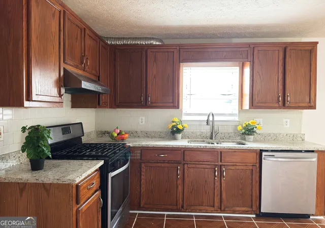 Photo 3 of Single family home for sale at 358 Summit Ln, Riverdale, GA 30274 | MLS# 10851890 | Listing updated on 2026-10-07