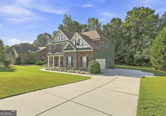 Photo 2 of Single family home for sale at 80 Savannah Dr, Senoia, GA 30276 | MLS# 10839145 | Listing updated on 2026-09-17