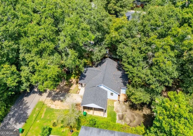 Photo 2 of Single family home for sale at 110 N Garrett St, Carrollton, GA 30117 | MLS# 10844459 | Listing updated on 2026-09-11