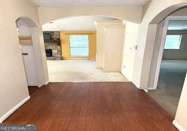 Photo 4 of Sale Pending at 4955 Wycliffe Dr, Stone Mountain, GA 30087 | MLS# 10874942 | Listing updated on 2026-10-28
