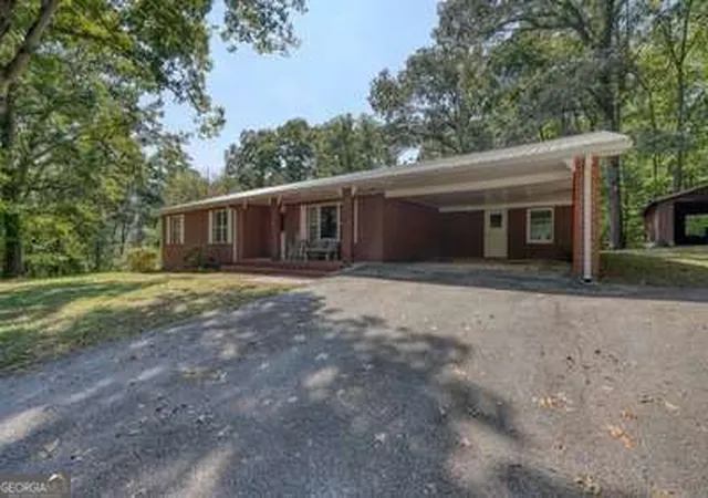 Photo 3 of Single family home for sale at 169 C H Colwell Dr, Blairsville, GA 30512 | MLS# 10848931 | Listing updated on 2026-10-02