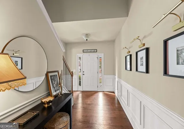 Photo 4 of Single family home for sale at 4945 Pont Du Gard Dr, Cumming, GA 30040 | MLS# 10852088 | Listing updated on 2026-10-08