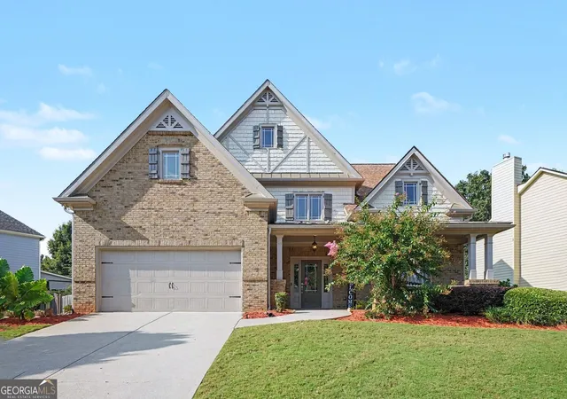 Photo 1 of Single family home for sale at 825 Grand Ivey Pl, Dacula, GA 30019 | MLS# 10839763 | Listing updated on 2026-10-07