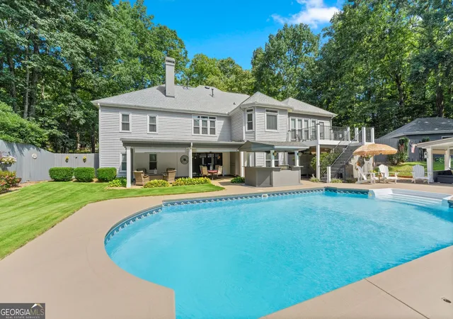 Photo 2 of Single family home for sale at 5725 Ash Dr, Cumming, GA 30040 | MLS# 10838790 | Listing updated on 2026-09-16