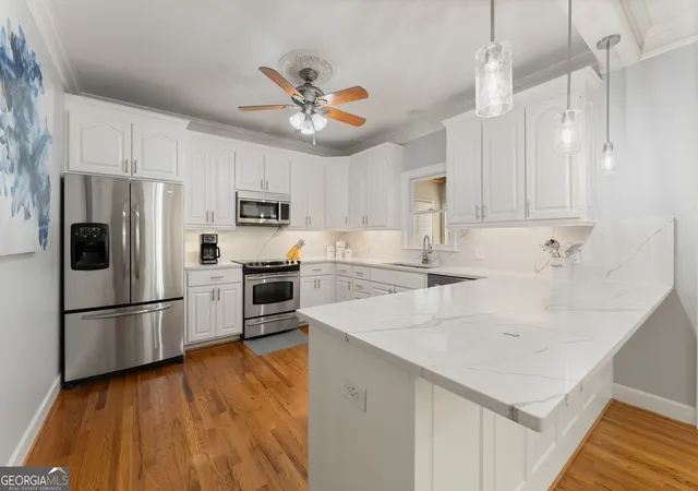 Photo 3 of Single family home for sale at 5725 Ash Dr, Cumming, GA 30040 | MLS# 10838790 | Listing updated on 2026-09-16