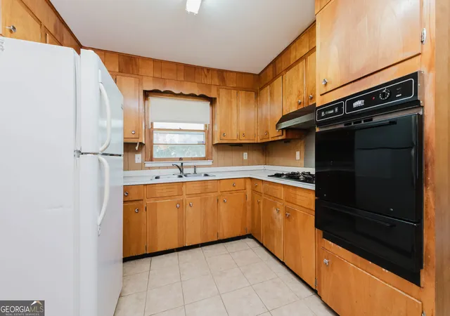 Photo 2 of Single family home for sale at 200 Heather St, Warner Robins, GA 31093 | MLS# 10839203 | Listing updated on 2026-09-24