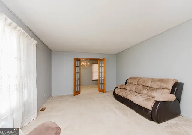 Photo 3 of Single family home for sale at 200 Heather St, Warner Robins, GA 31093 | MLS# 10839203 | Listing updated on 2026-09-24