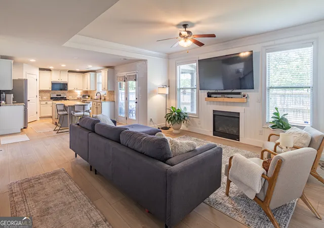 Photo 3 of Single family home for sale at 5703 Shore Isle Ct, Flowery Branch, GA 30542 | MLS# 10850614 | Listing updated on 2026-10-06