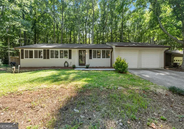 Photo 1 of Single family home for sale at 3705 Somerset Dr Sw, Marietta, GA 30064 | MLS# 10840870 | Listing updated on 2026-09-19