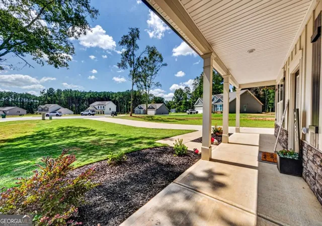 Photo 3 of Single family home for sale at 261 Breckens Way, Statham, GA 30666 | MLS# 10838203 | Listing updated on 2026-09-03